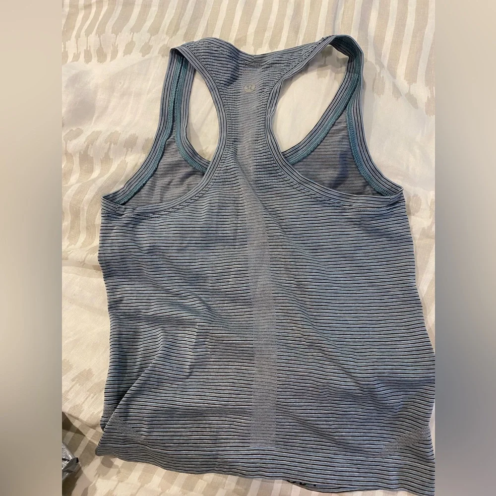 Lululemon tank top - Picture 2 of 3